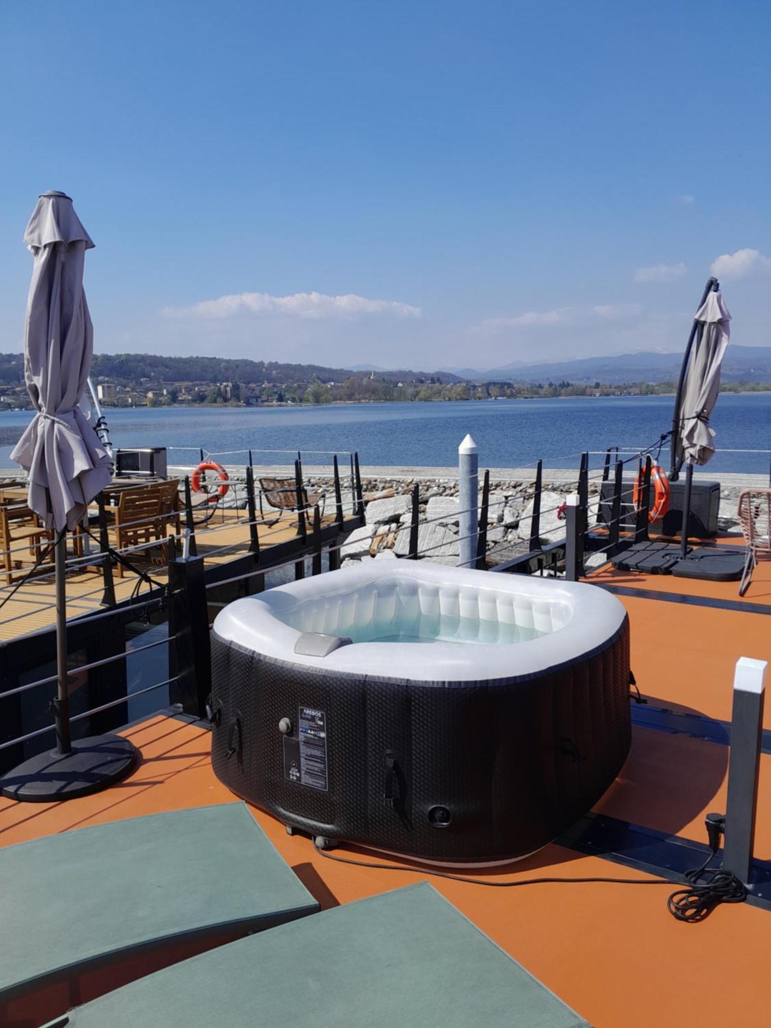 Floating Experience Black Pearl, Lago Maggiore Dormelletto Extérieur photo