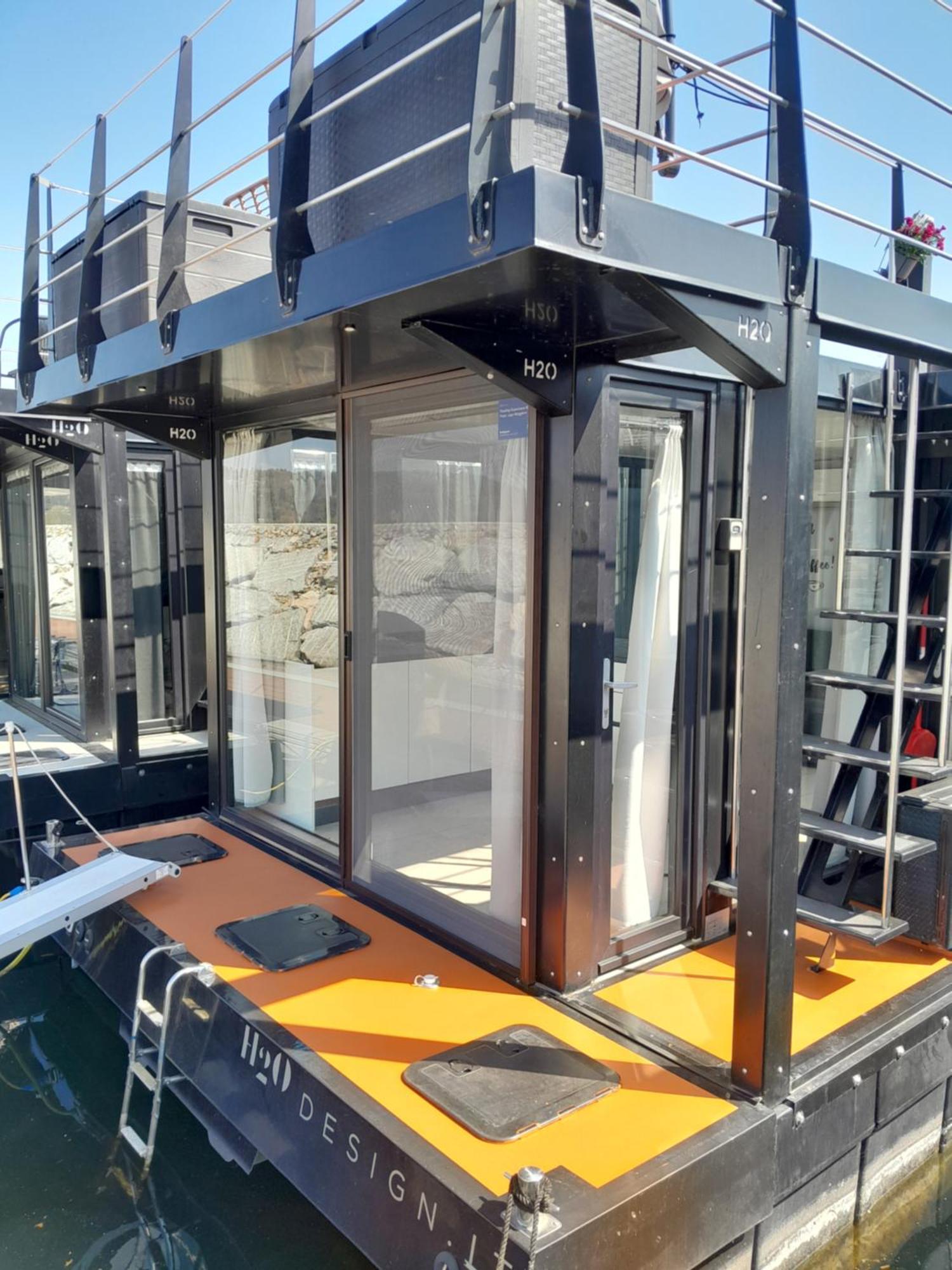 Floating Experience Black Pearl, Lago Maggiore Dormelletto Extérieur photo