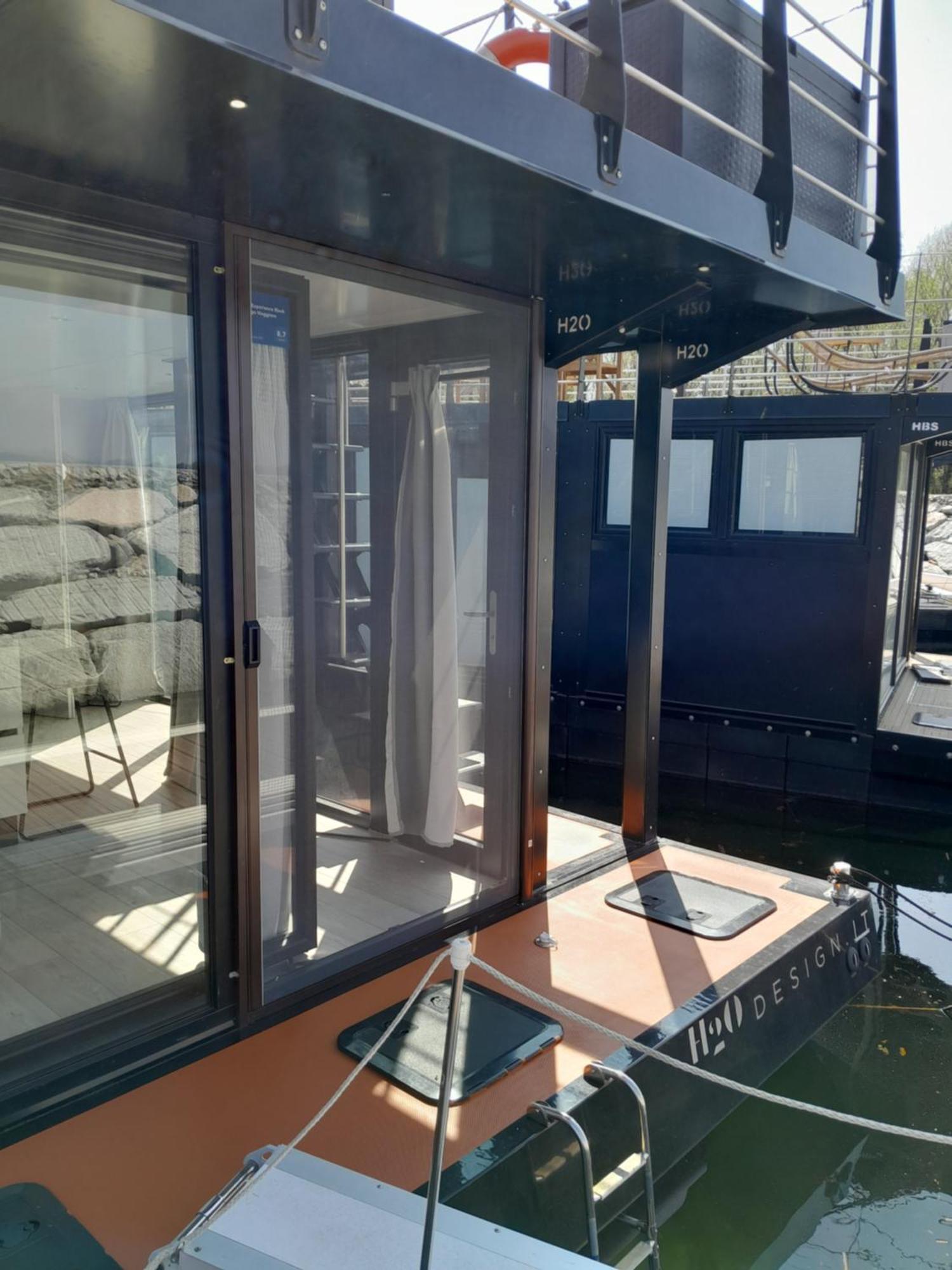 Floating Experience Black Pearl, Lago Maggiore Dormelletto Extérieur photo
